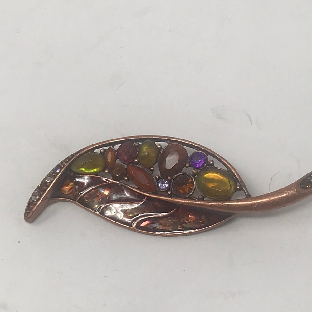 LC Jeweled leaf brooch